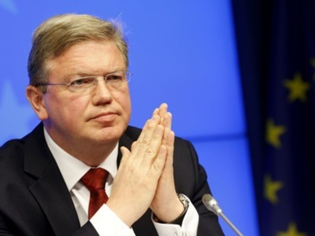 Фюле приезжает в Киев