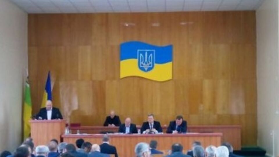 Депутаты не видят смысла работать, когда они не могут "влиять на процессы"