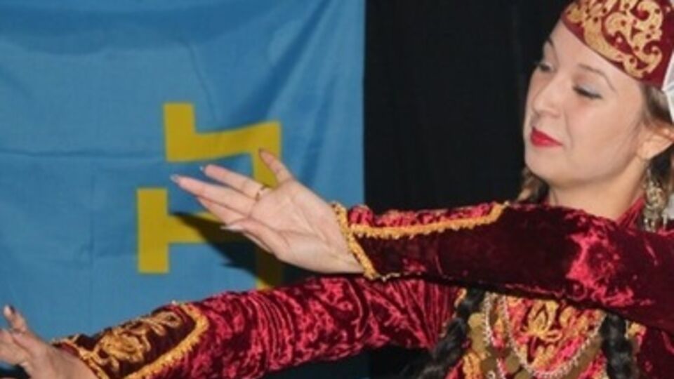 В рамках вечера на сцене продемонстрируют известный аутентичный танец --- "Хайтарма"