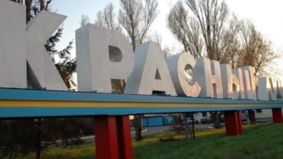 В Красном Луче пытаются захватить избирком