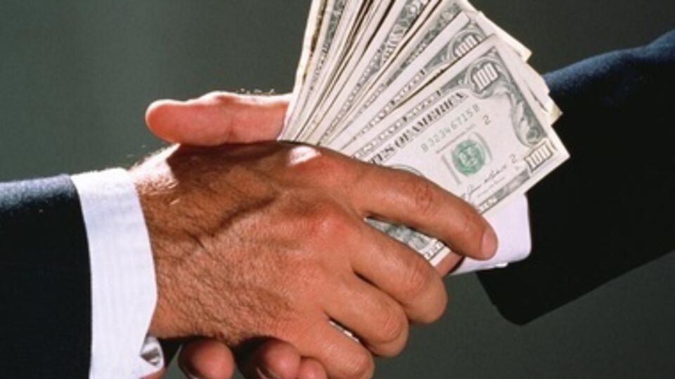 Украинцы могут анонимно сообщать об известных им фактах коррупции