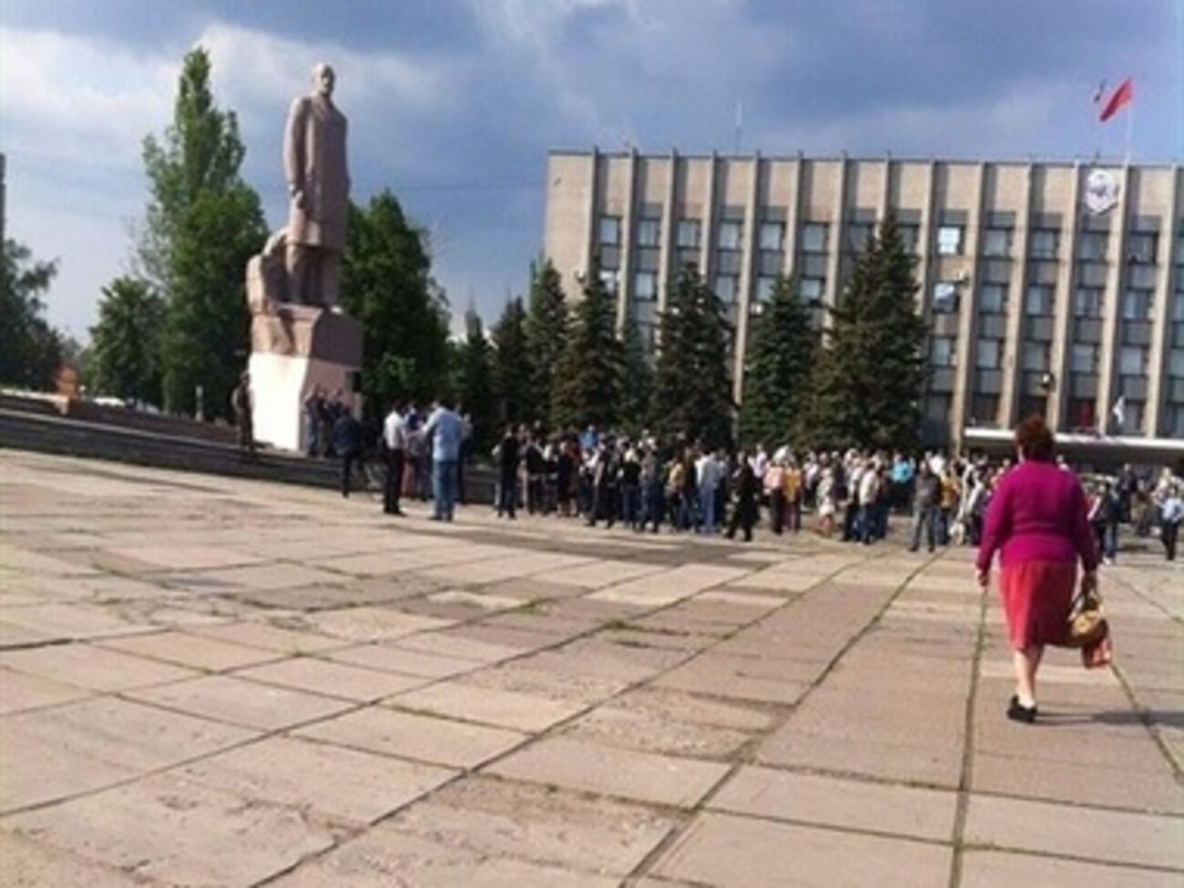 Сапунов пробыл на должности "народного мэра" ровно месяц --- с 14 апреля по 14 мая