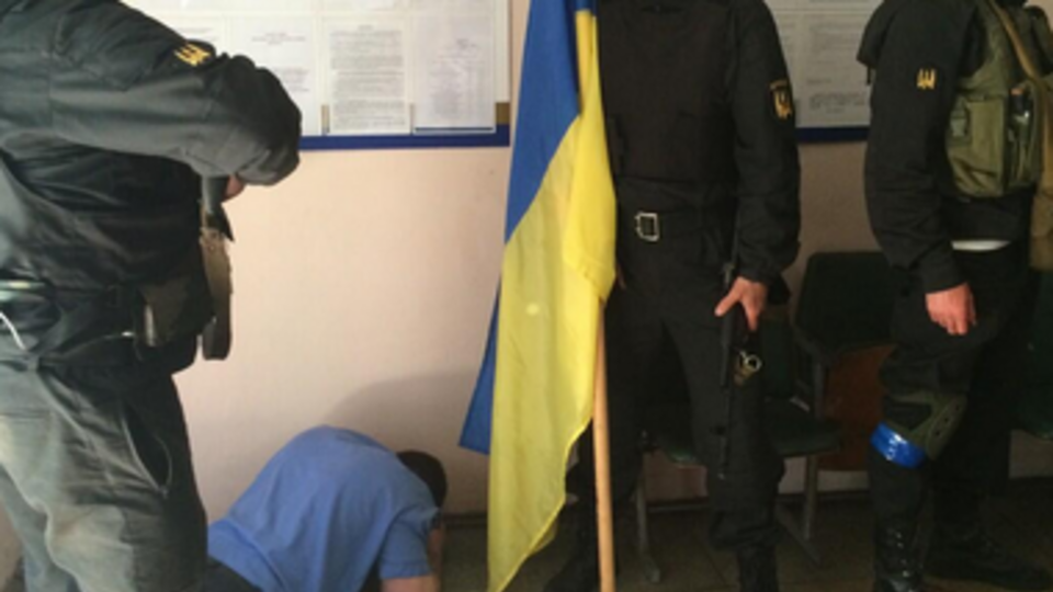 Батальон "Донбасс" разоружил милицию в Великой Новоселке и взял под контроль район. Фоторепортаж