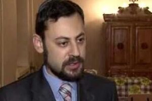 Капустин некоторое время пробыл в Киеве, но потом выехал за границу