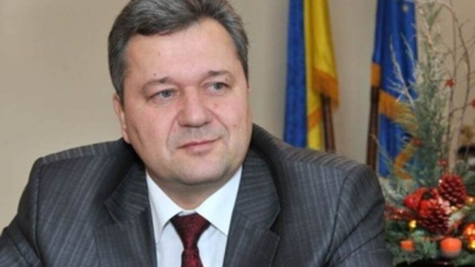 Жителей Донбасса не уважают, не считают нужным прислушиваться к их мнению, заявил Голенко