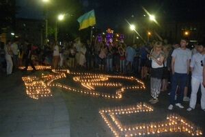 В Харькове провели митинг-реквием, посвященный годовщине депортации крымских татар. Фоторепортаж