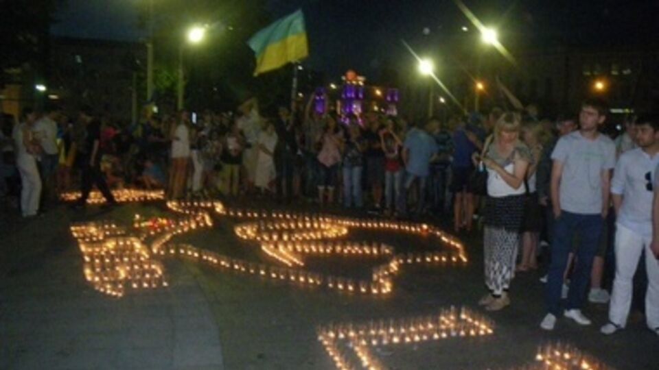 В Харькове провели митинг-реквием, посвященный годовщине депортации крымских татар. Фоторепортаж