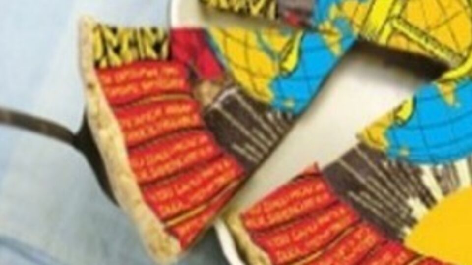 В воскресенье митинги крымских татар проходили под гул российских военных самолетов