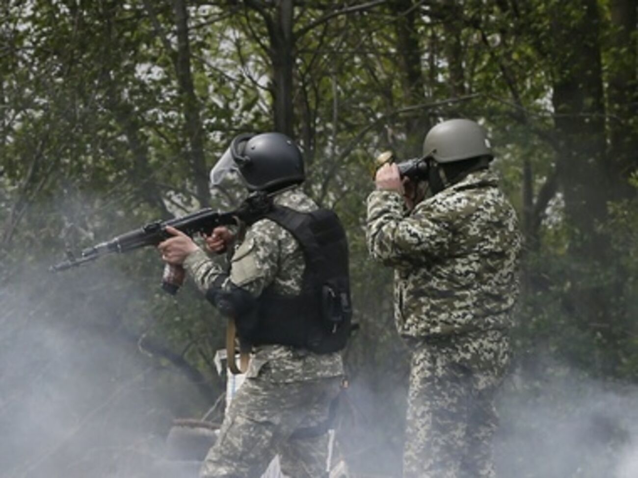 Один военный легко ранен, погибших среди украинских силовиков нет