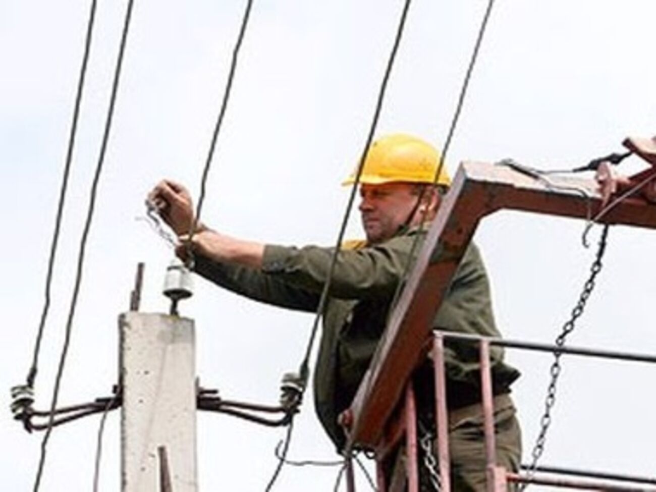 В 95 населенных пунктах энергоснабжение пропало частично