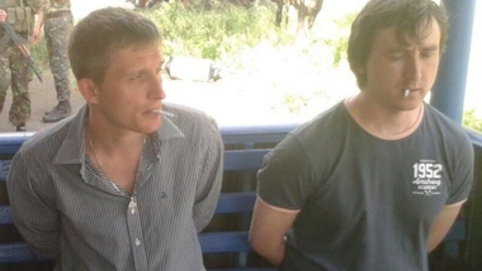 Российский телеканал заявил, что задержанные – журналисты Олег Сидякин и Марат Сайченко