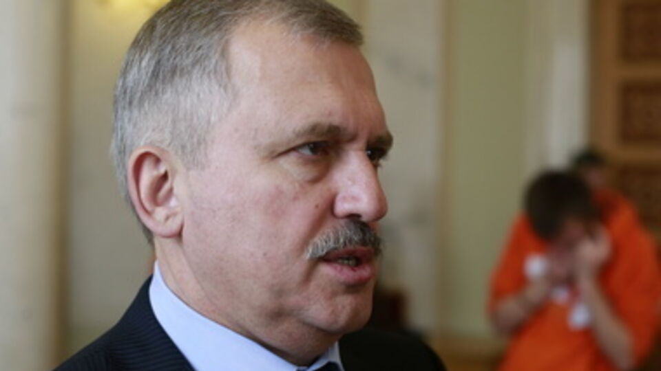 19 мая Ахметов призвал все трудовые коллективы Донбасса выйти на предупредительный протест против сепаратизма по месту работы