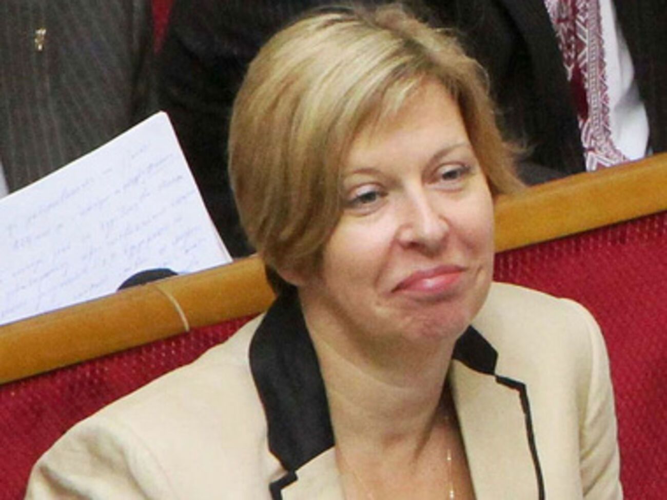 Ахметов ждал, что Россия возьмет Донбасс непосредственно под свое крыло и поэтому изначально занял мягкую позицию, считает нардеп