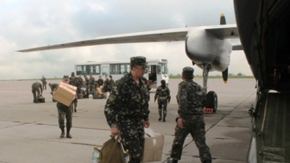 Военные медики отправились на восток Украины