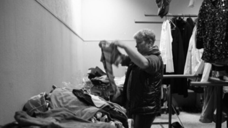 Среди основных проблем вынужденных беженцев --- доступ к соцуслугам, жилью, трудности с регистрацией