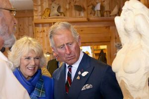 Принц Чарльз в музее иммиграции