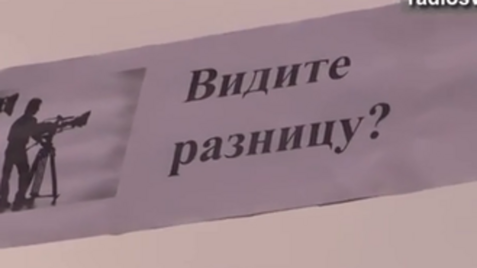 Режиссера Олега Сенцова обвиняют в подготовке теракта на полуострове