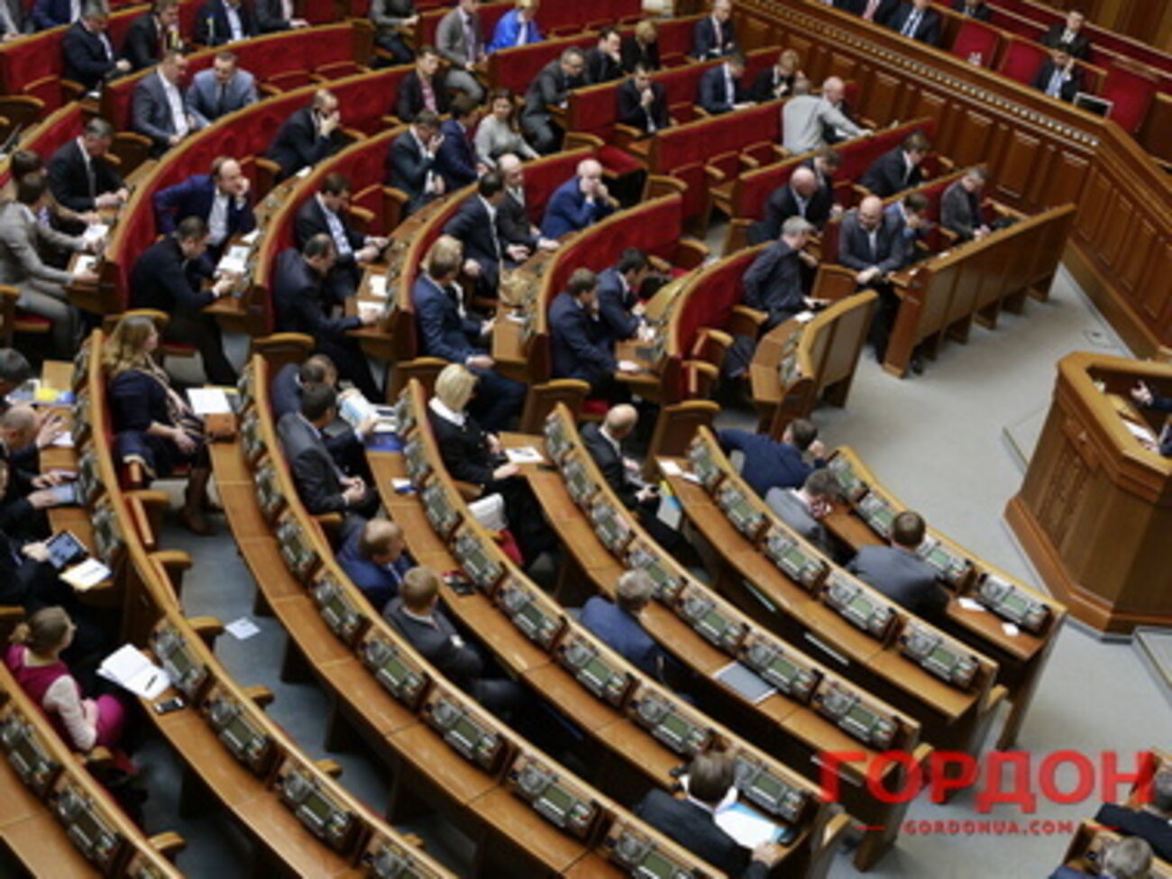 Законопроект еще не подписан и.о. президента Украины