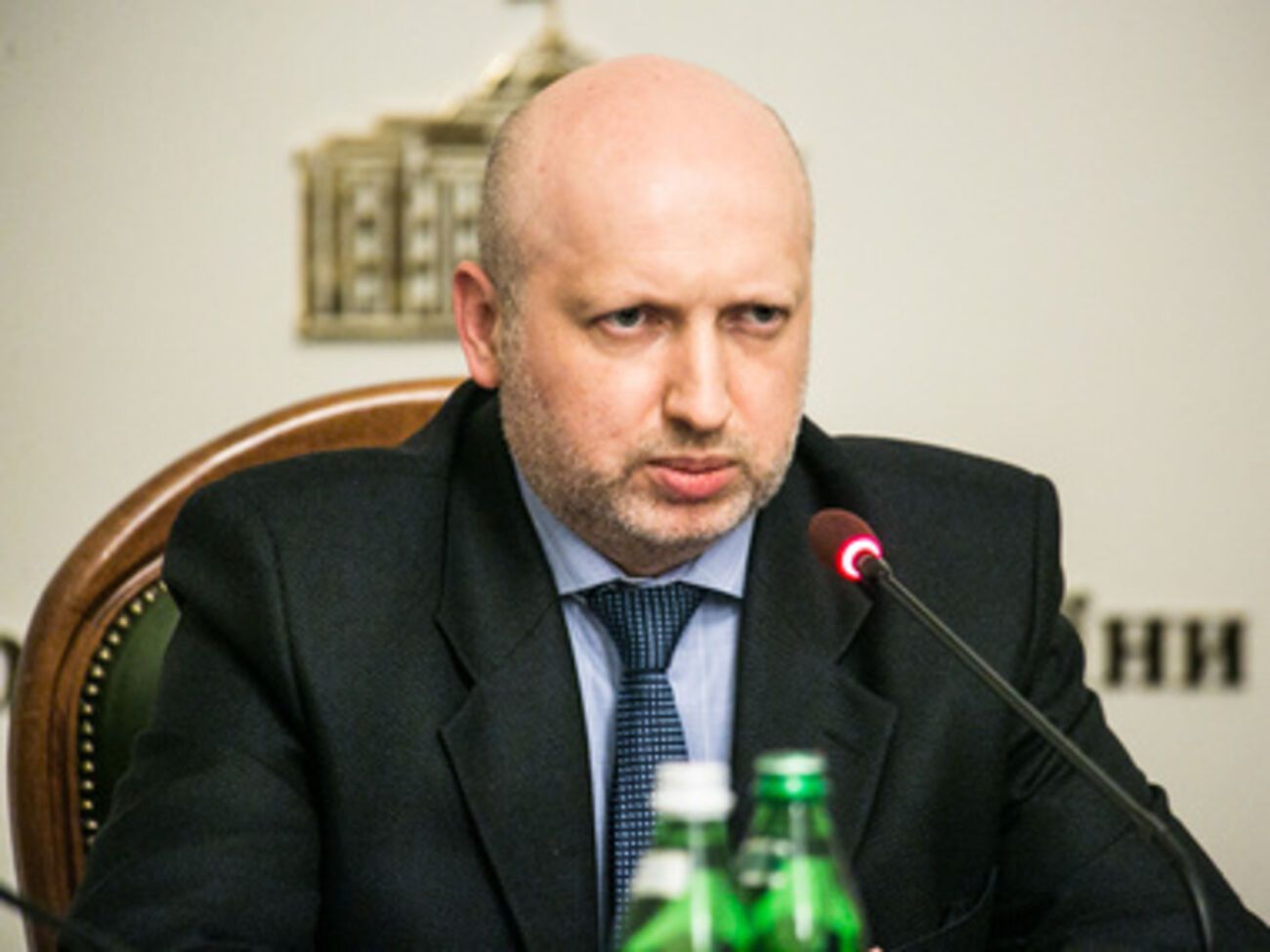 Александр Турчинов призвал "помолиться за правильный выбор"