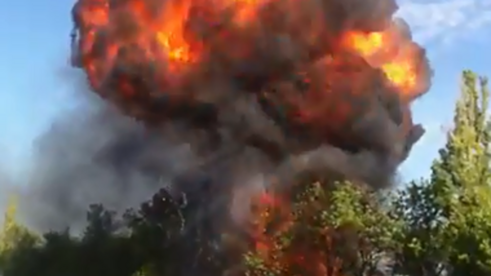 Автор ролика написал, что события происходят под Волновахой