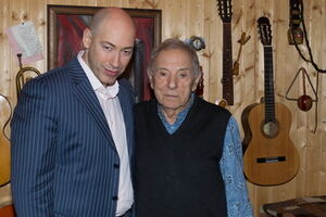 Петр Тодоровский: Когда в атаку бежишь, ты – разъяренный зверь! Глаза залитые, что-то орешь, из автомата налево-направо палишь, а попал или нет – кто уж там разберет?..