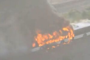 В момент возгорания в автобусе, к счастью, никого не было