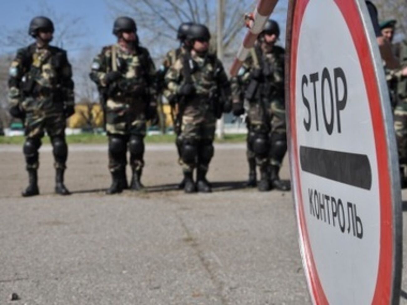 По данным МИД, в Украину въехали семь автомобилей с вооруженными террористами