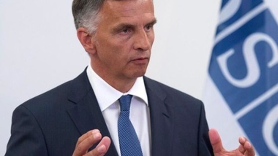 Буркгальтер призвал воздержаться от насилия во время выборов