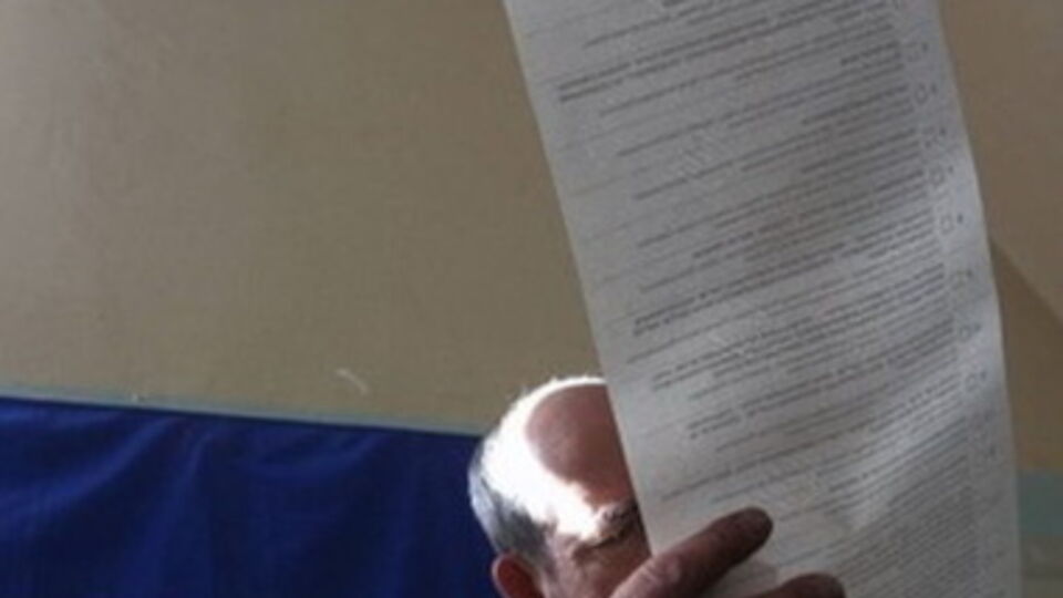 На участке умер человек