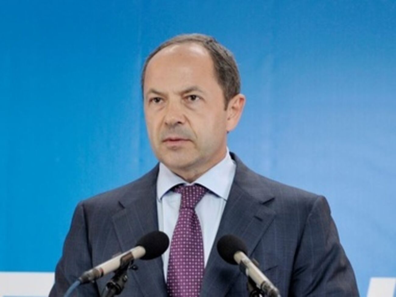 Украине нужен легитимный Президент, считает Тигипко