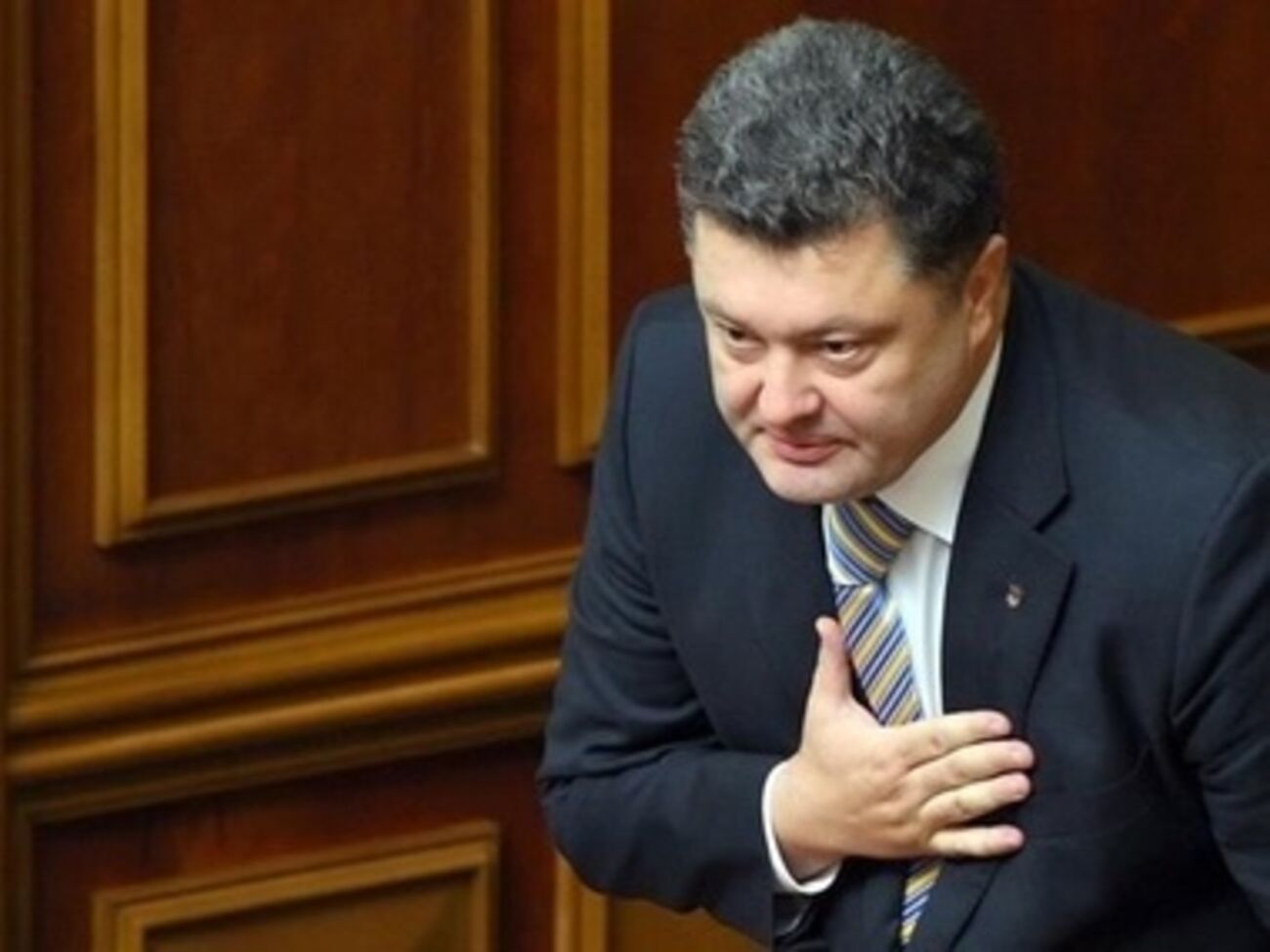 Порошенко поблагодарил бойцов АТО за участие в выборах