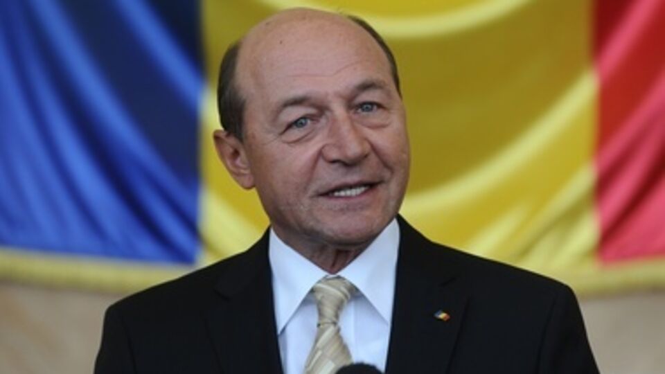 Президент Румынии Траян Бэсеску поздравил украинское правительство с успешным проведением выборов