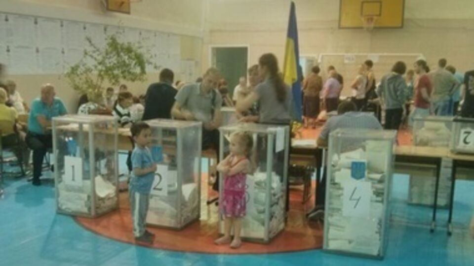 Киевский избирательный участок по состоянию на 22.10 в воскресенье, 25-го мая