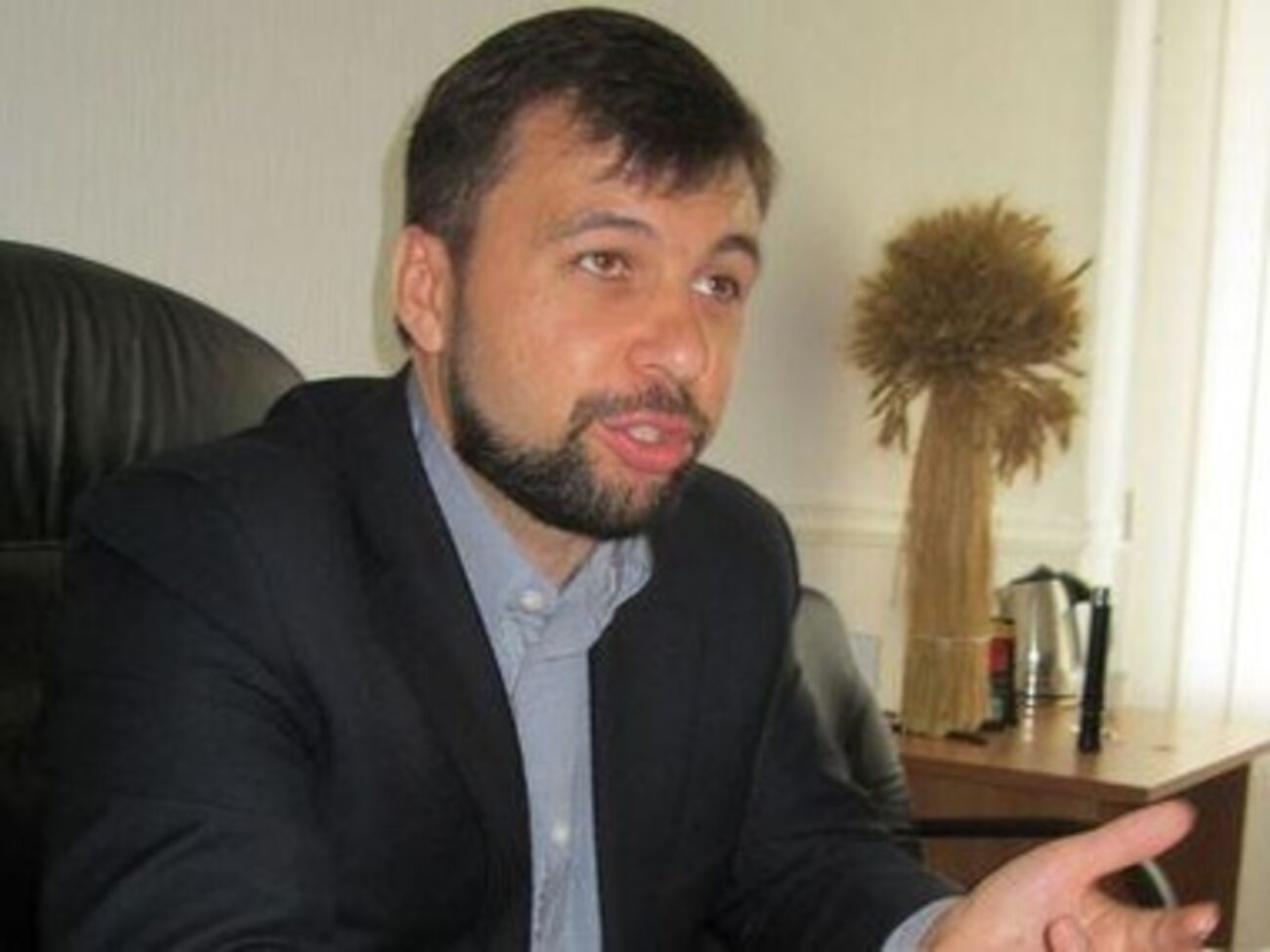 Денис Пушилин: Ближайшая задача --- очистить нашу территорию от чужих войск