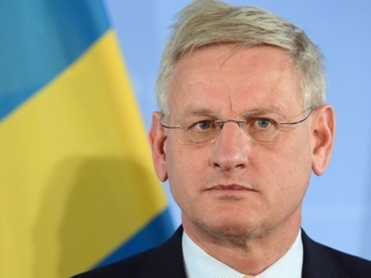 Министр иностранных дел Швеции Карл Бильдт поздравил Петра Порошенко с "чистым" результатом