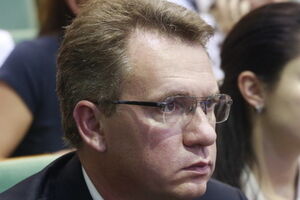 Михаил Охендовский: Лицо включают в список избирателей, если оно состоит на консульском учете