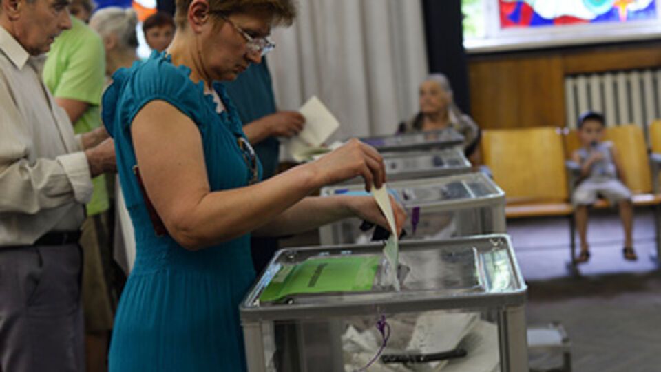 Тимошенко набрала в четыре раза меньше голосов, чем лидер президентской гонки