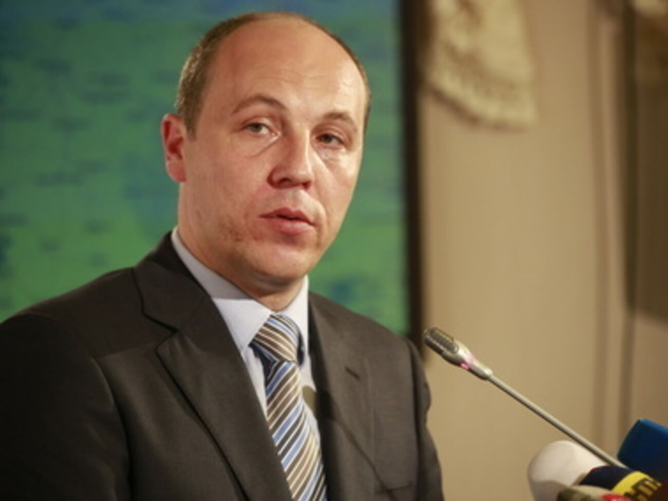 Парубий заявил об отходе части российских войск, дислоцированных у границы Украины