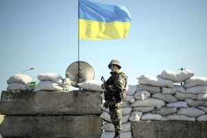 Украинские силовики обстреливают позиции террористов