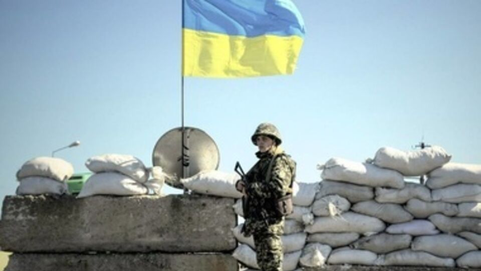 Украинские силовики обстреливают позиции террористов