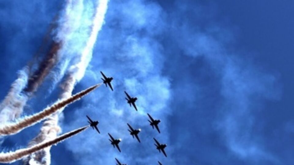 Договор по открытому небу предоставляет право странам-участникам открыто собирать информацию о подозрительных мероприятиях и вооруженных силах