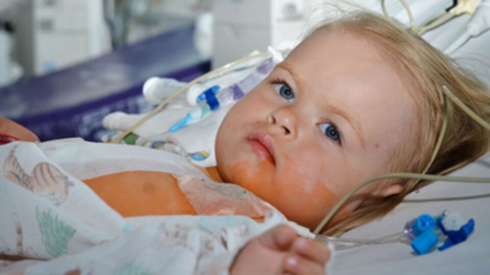 Маленькой пациентке Лизе 1 год и 2 месяца