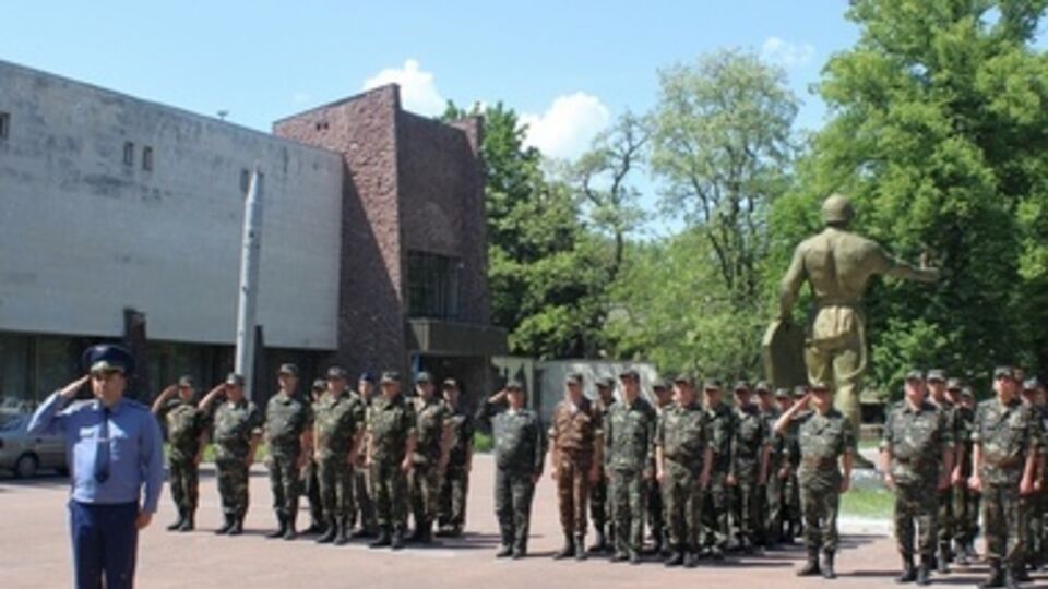 Научно-испытательный центр Вооруженных сил Украины переехал из Крыма в Чернигов. Фоторепортаж