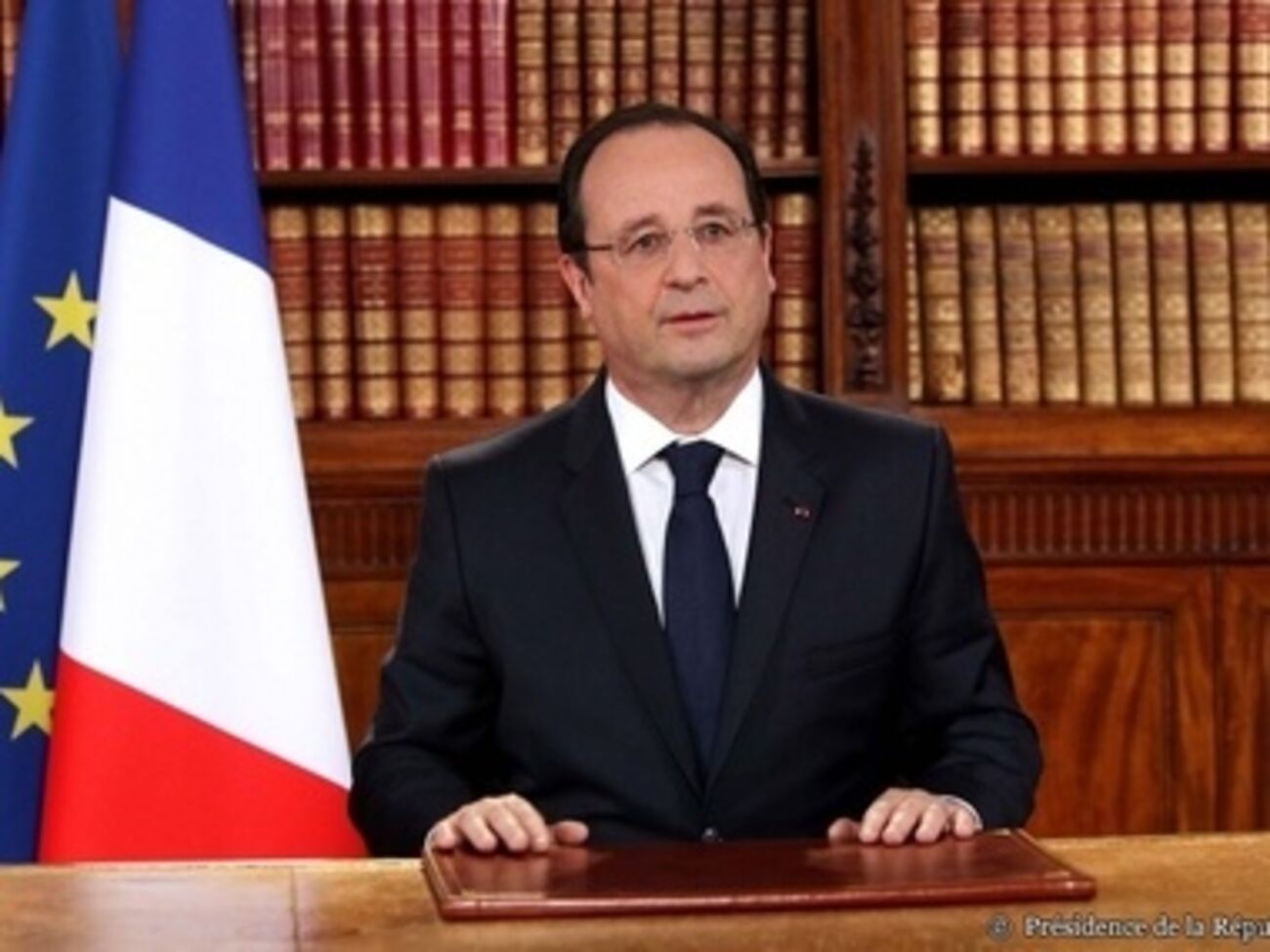 Олланд выступил против верховенства Евросоюза