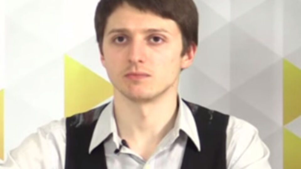 Вечером 26 мая террористы прямо из грузовика стреляли во всех встречных, рассказал Попов