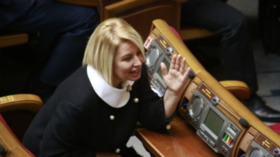 Порошенко ведет переговоры с людьми, имеющими влияние на Партию регионов, заявила Герман