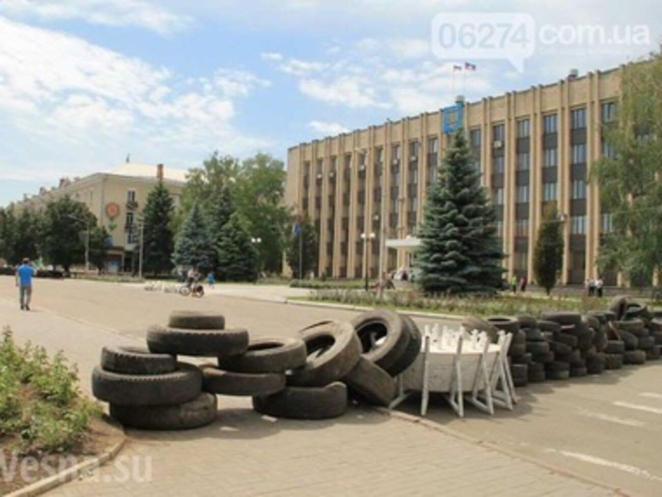 Горисполком возобновляет нормальную работу