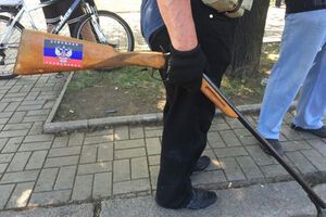 Второй день антитеррористической операции в Донецке. Фоторепортаж
