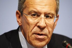 Сергей Лавров: По дипломатическим каналам визит в Россию Порошенко не рассматривается