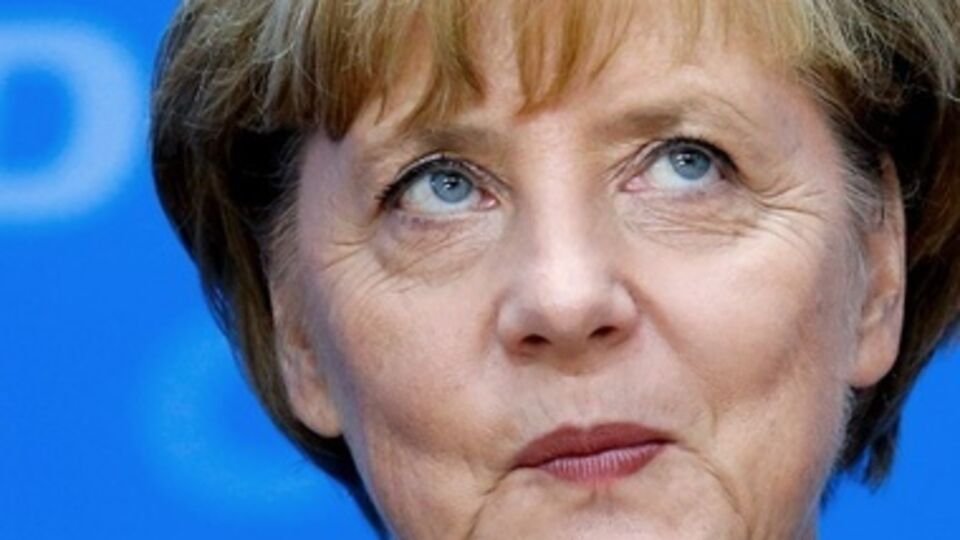 Ангела Меркель поздравила Петра Порошенко